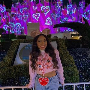 Meet your Posher, Flower